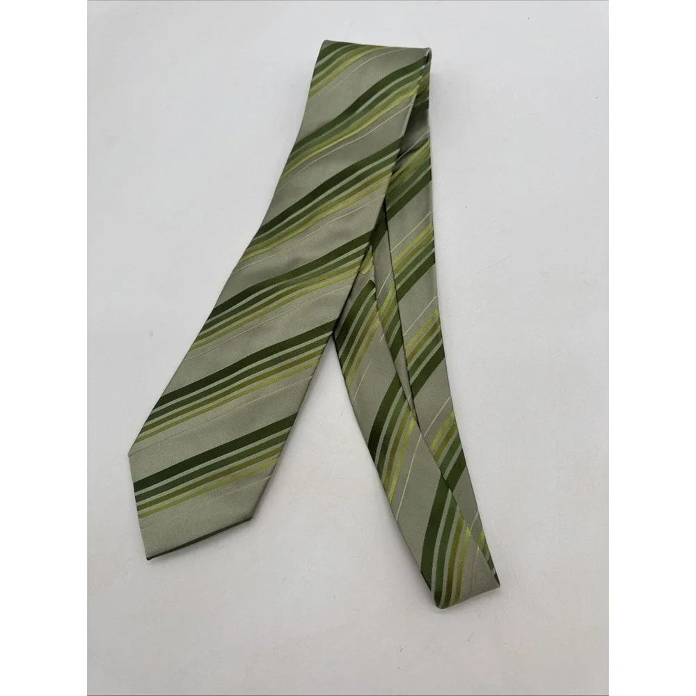 BCBG ATTITUDE Green Striped Neck TIE 100% Silk 59 X 3 1/4